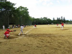 南ソフトボールクラブ対伊達崎ソフトクラブの試合の写真