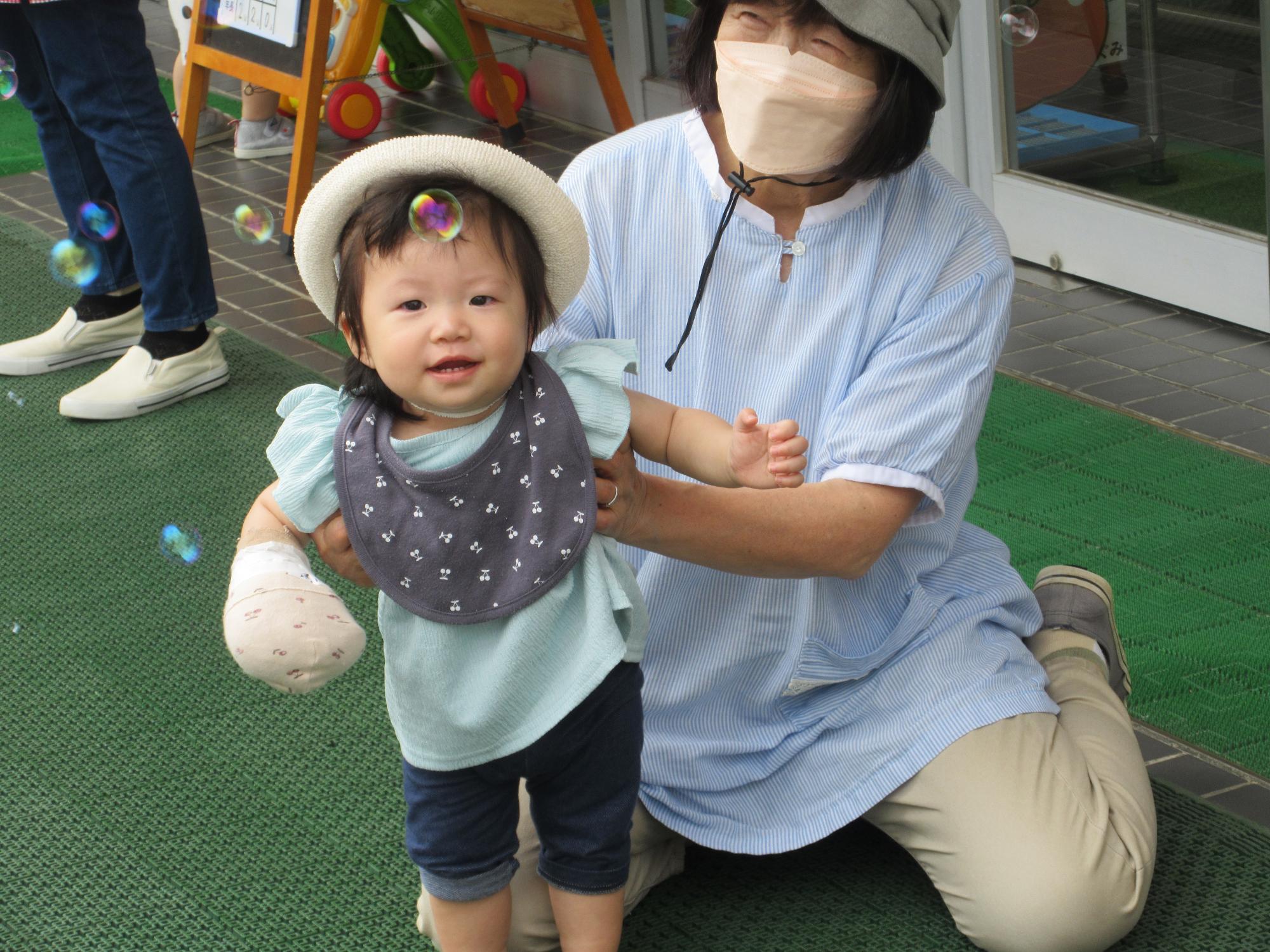七