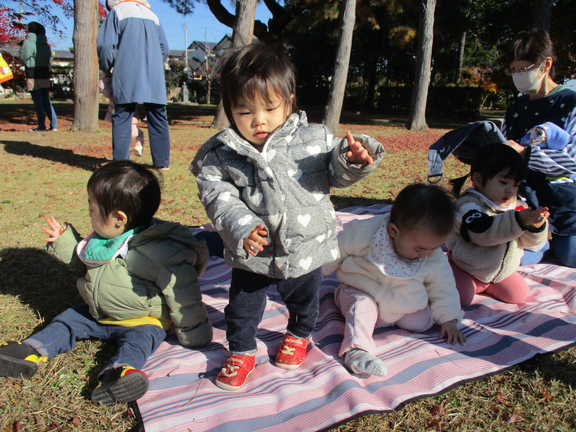 八