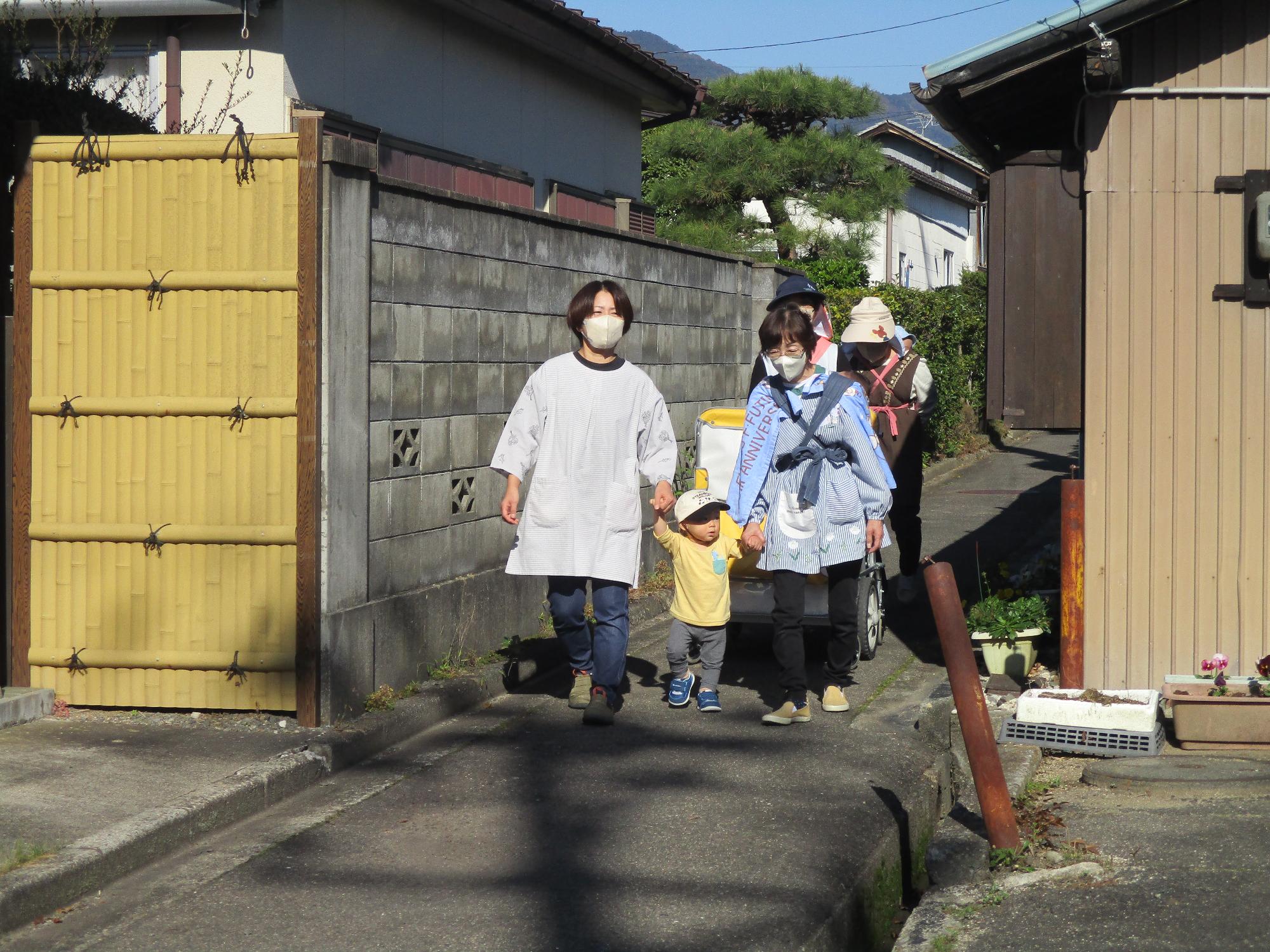 四十に