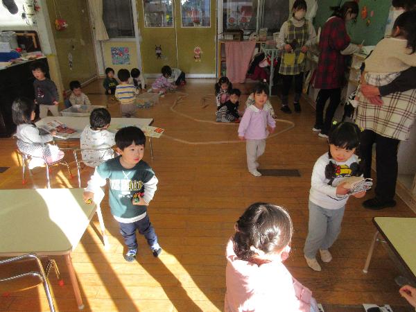 六十に