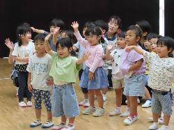 70553
