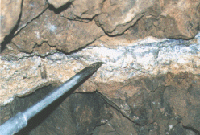 石英（鉱脈）の写真
