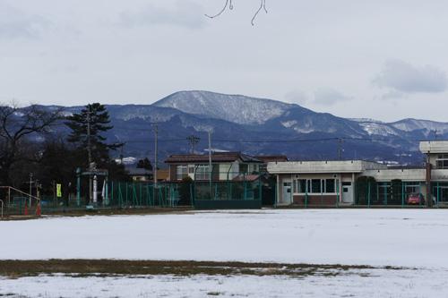 字一本石から望む半田山の写真