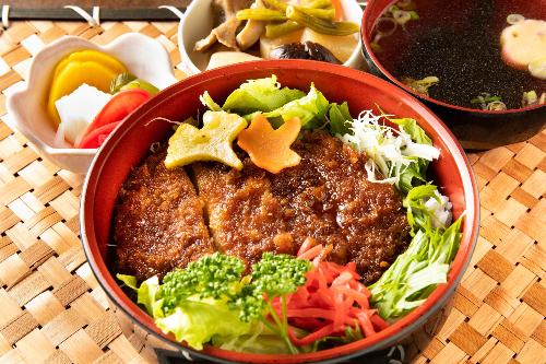 ソースカツ丼画像