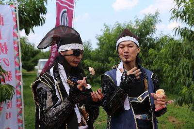 献上桃「あかつき」を堪能する