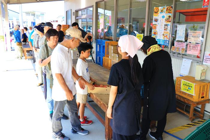 格外品コーナー（南側）4