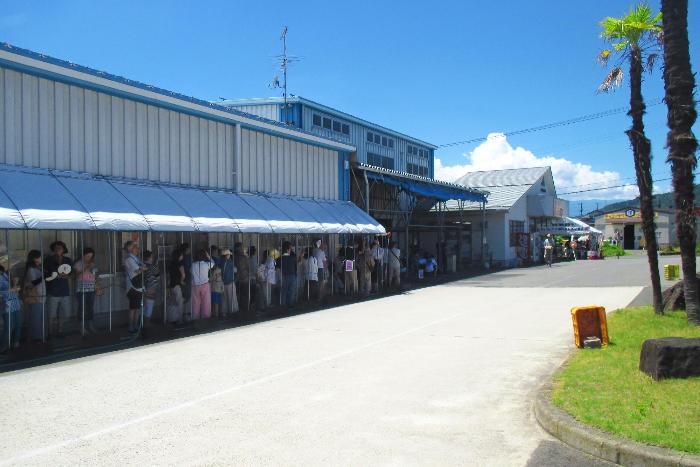 JAふくしま未来 桑折フレッシュBOX直売所の様子