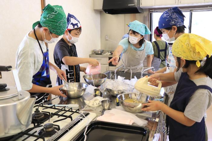 ハンドミキサーで生地作り