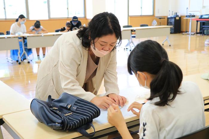 キラキラキーホルダー作り1