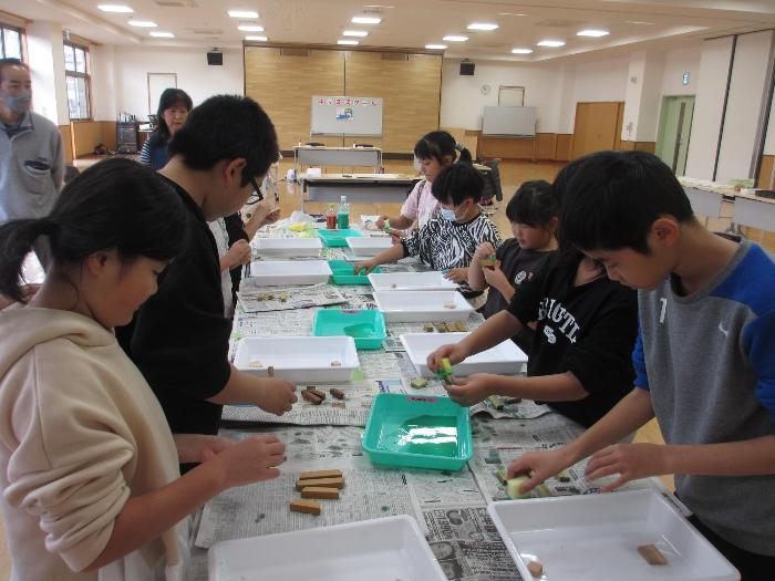 木で作ろう～クリスマスかざり～2