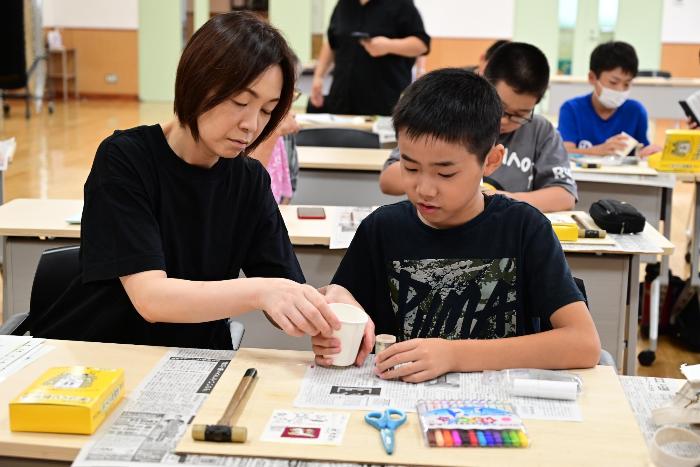 オープンキッズスクール「乾電池をつくろう」の様子3