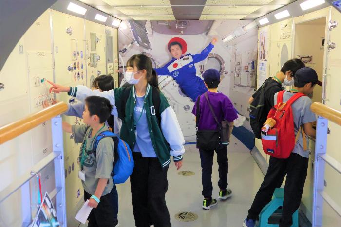 キッズスクール「バスでお出かけ」の様子1