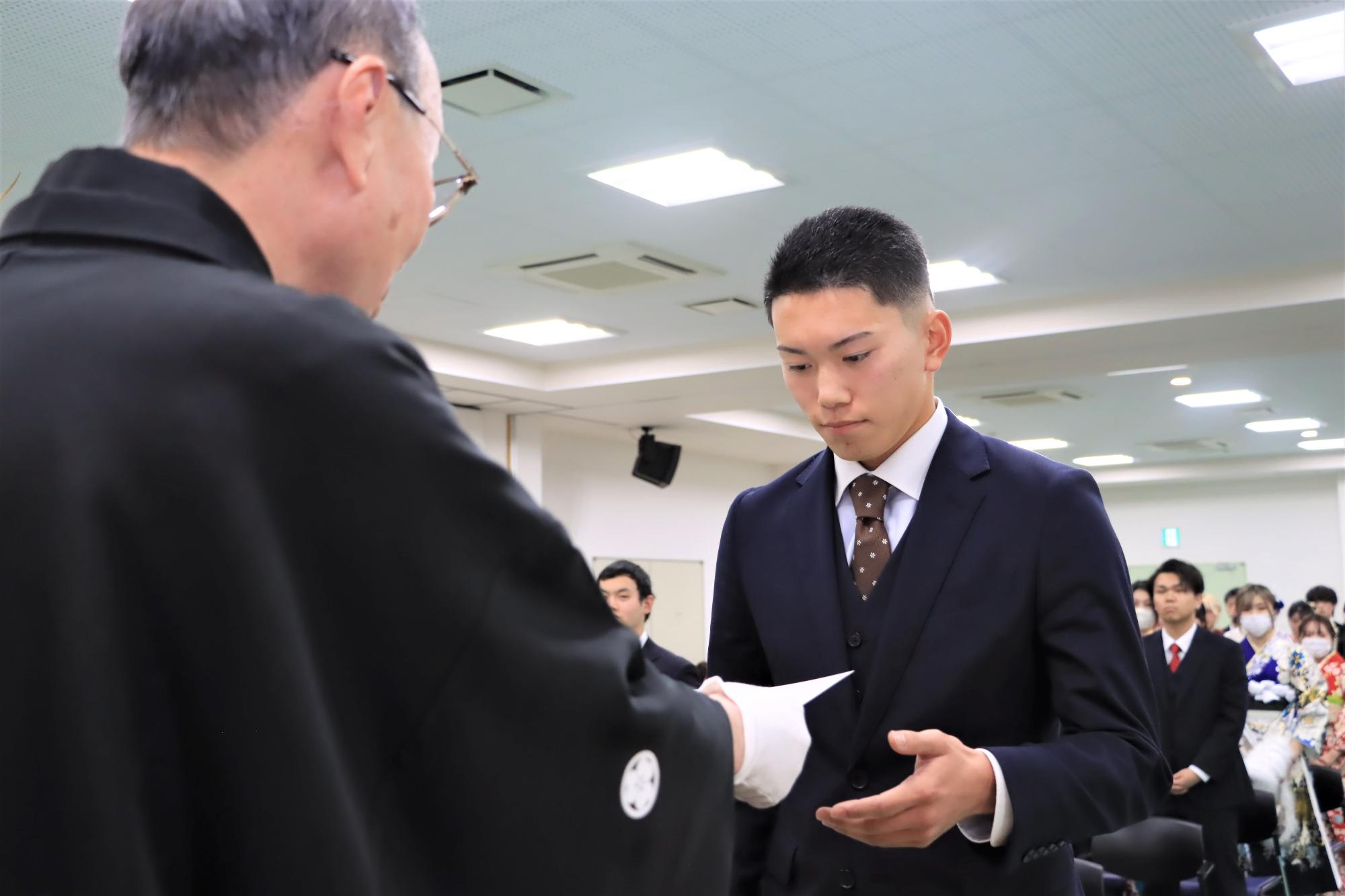 二十歳の成人式の様子1