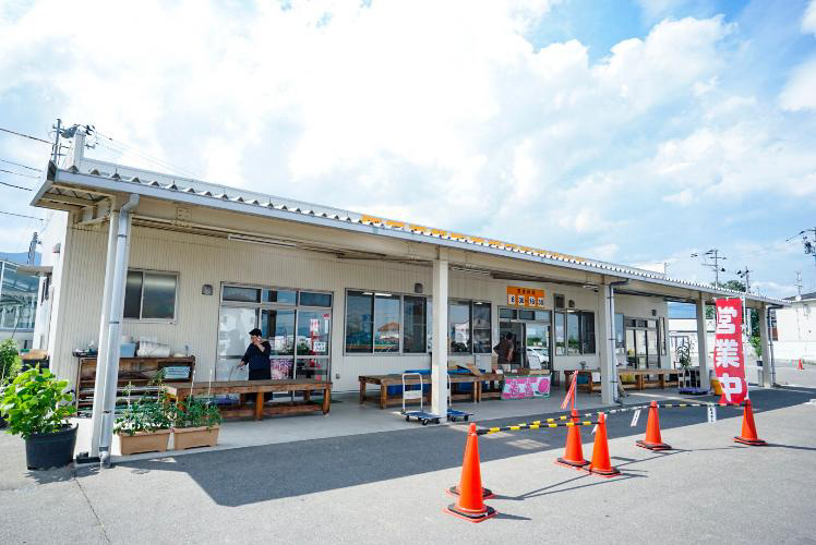 専門農協伊達果実 だてかベジフルの外観写真