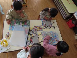 パズル遊びの様子