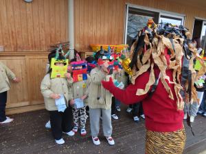 豆まきの様子４