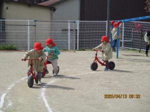 年長キックバイク